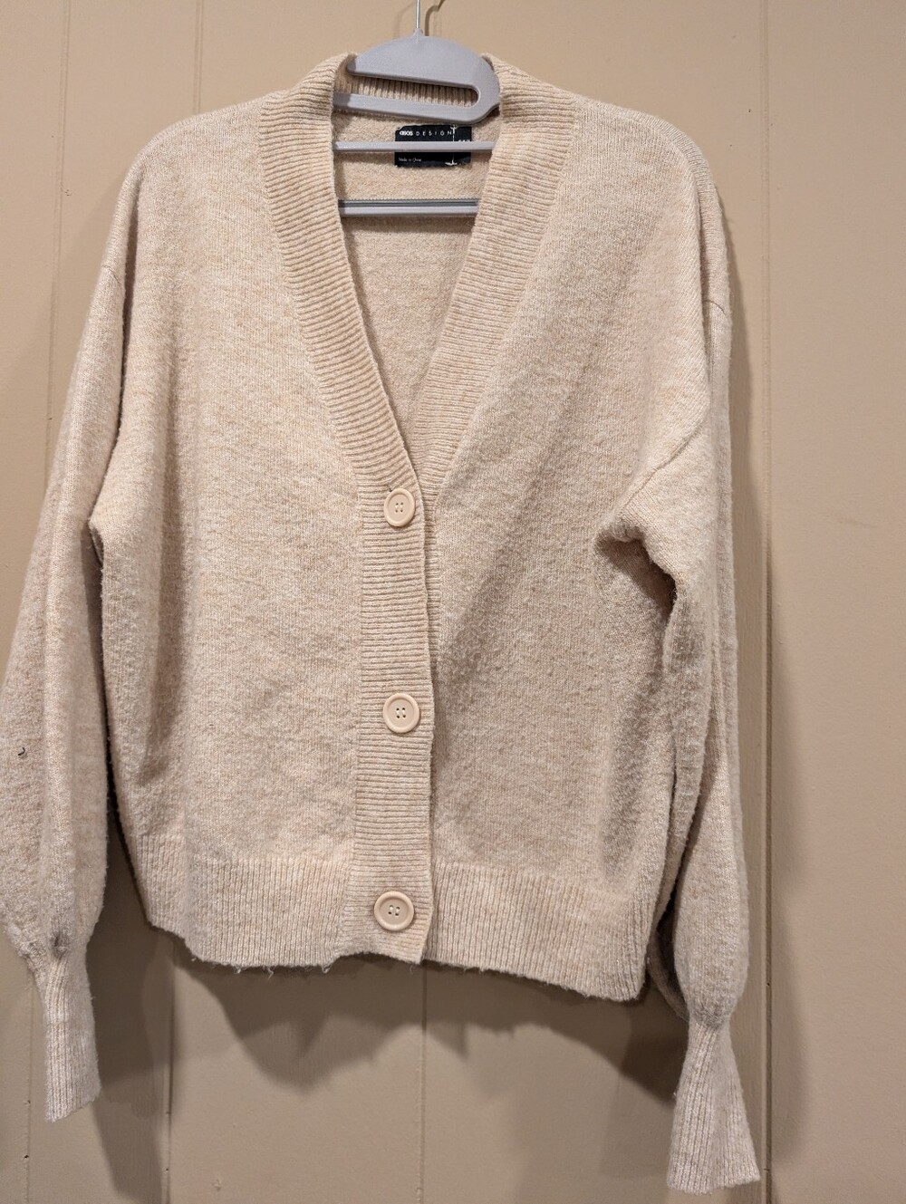ASOS DESIGN Oatmeal V-Neck Button Front Cardigan, Cozy, Quiet Luxury, Size 2